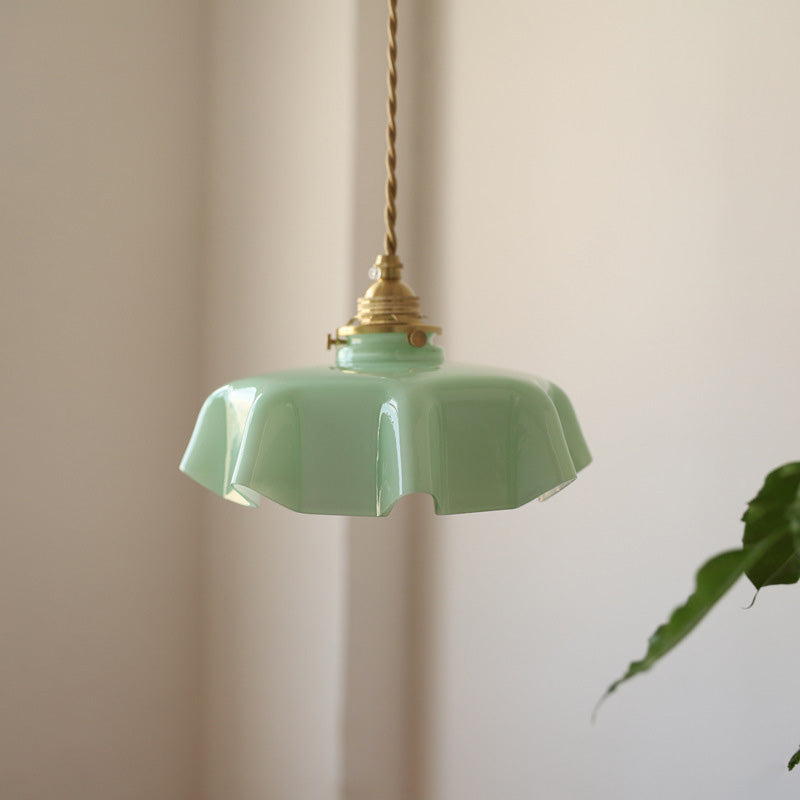 Lustre suspendu traditionnel français en laiton, verre, fer, rond, plié, 1 lumière pour chevet 