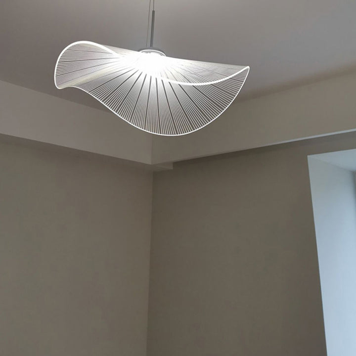 Lustre suspendu LED en feuille de lotus en aluminium acrylique nordique contemporain pour chambre à coucher 