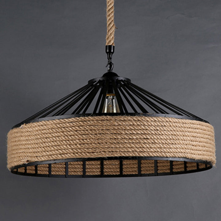 Suspension contemporaine industrielle en fer avec corde de chanvre ronde conique à 1 lumière pour salle à manger 