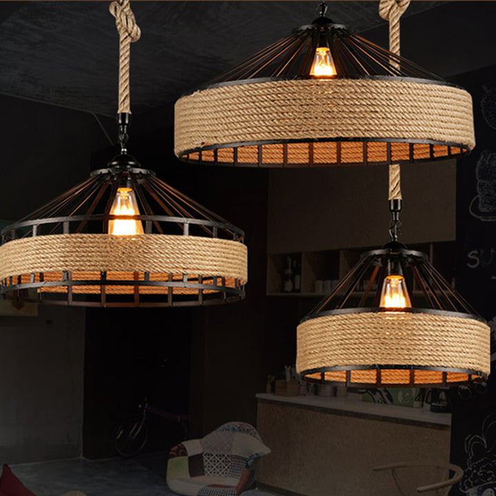 Suspension contemporaine industrielle en fer avec corde de chanvre ronde conique à 1 lumière pour salle à manger 