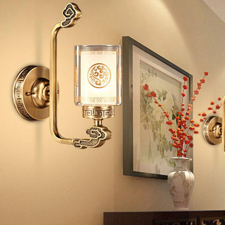 Traditionelle chinesische Kupferglaszylinder Auspicious Cloud 1-Licht Wandleuchte Lampe für Flur 