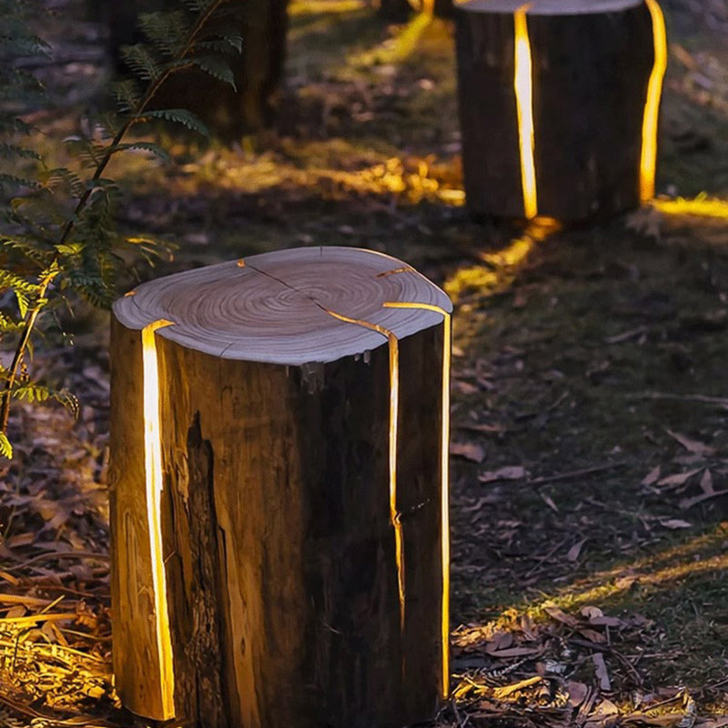 Moderne Art Deco Solar Wasserdichte Harz Fiberglas Zylinder Baumstumpf Holzmaserung LED Landschaft Beleuchtung Außen Licht Für Garten 