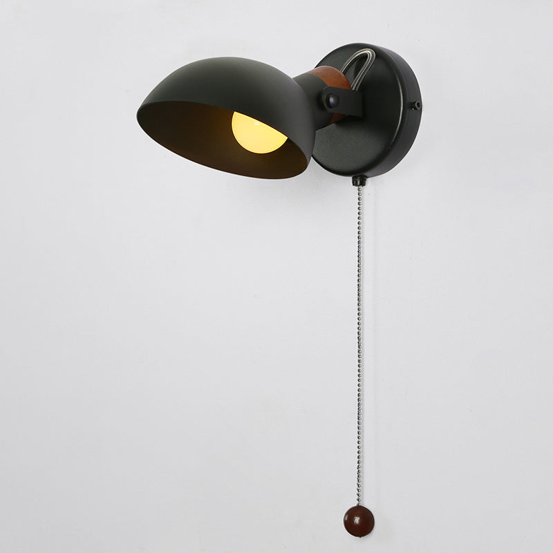 Aplique de pared de 1 luz con interruptor de cable giratorio de metal y madera redondo nórdico contemporáneo para mesita de noche 