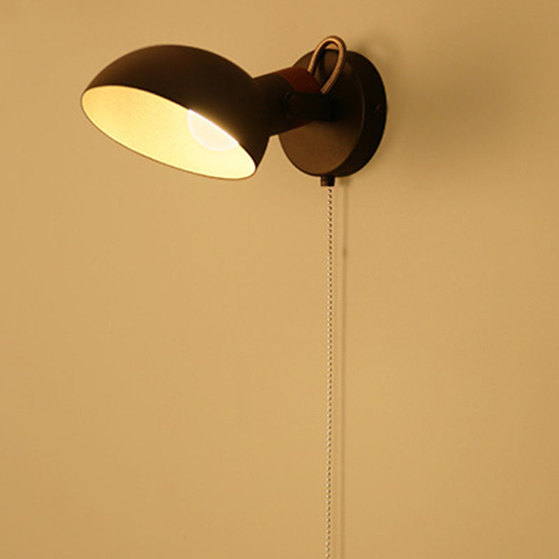 Aplique de pared de 1 luz con interruptor de cable giratorio de metal y madera redondo nórdico contemporáneo para mesita de noche 
