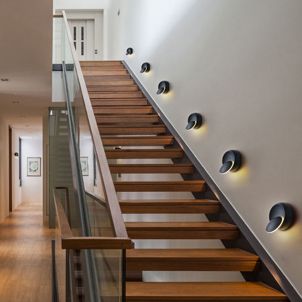Applique murale LED rotative ronde Eclipse en fer nordique contemporain pour chevet 