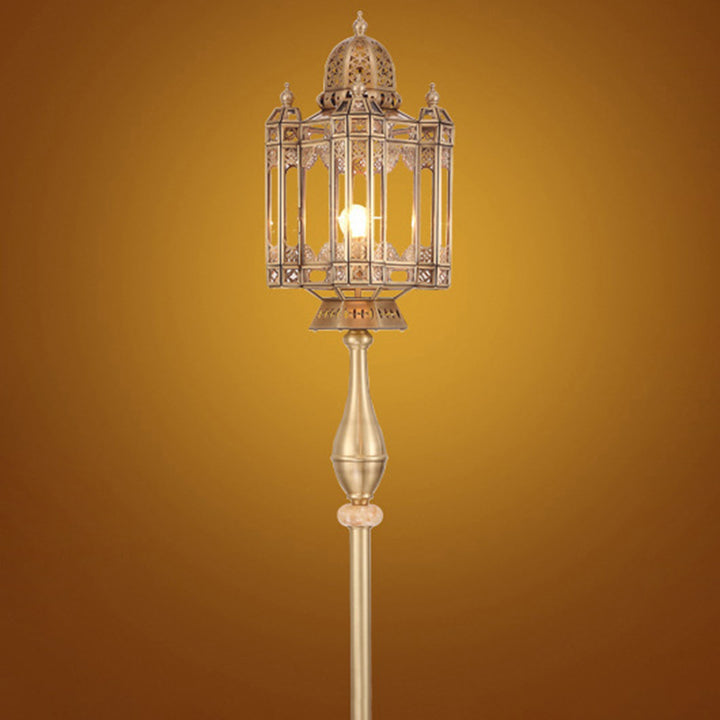 Traditionelle europäische Messing-Glaskuppel-Zylinderlaterne mit durchbrochener Schnitzerei und 1 Licht, Stehlampe für Wohnzimmer 