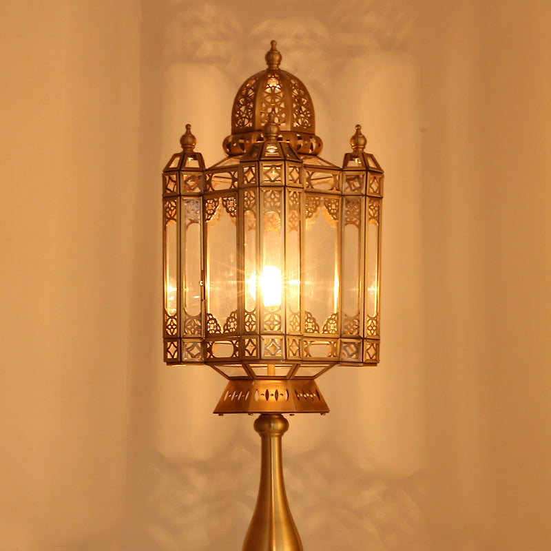 Lanterne en laiton traditionnelle européenne avec dôme en verre et cylindre, sculpture ajourée, lampe sur pied 1 lumière pour salon 