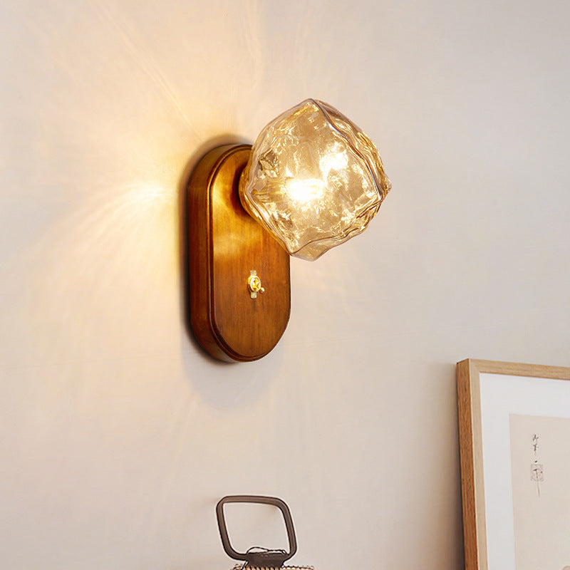 Lámpara de aplique de pared contemporánea retro de madera maciza con vidrio en forma de cubo de hielo elíptico de 1 luz para mesita de noche 