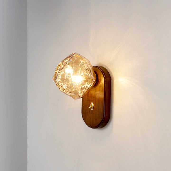 Lámpara de aplique de pared contemporánea retro de madera maciza con vidrio en forma de cubo de hielo elíptico de 1 luz para mesita de noche 