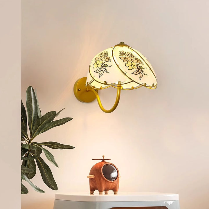 Applique Murale 1 Lumière en Métal Traditionnel Français avec Dôme en Verre et Fleur Ombellée pour Chambre 