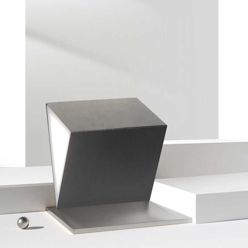 Applique murale LED moderne minimaliste en fer et acrylique, combinaison de blocs carrés pour salon 