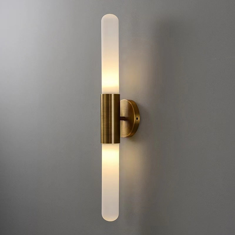 Zeitgenössische nordische Aluminium-Kupfer-Glasstreifen-2-Licht-Wandleuchterlampe für den Flur 