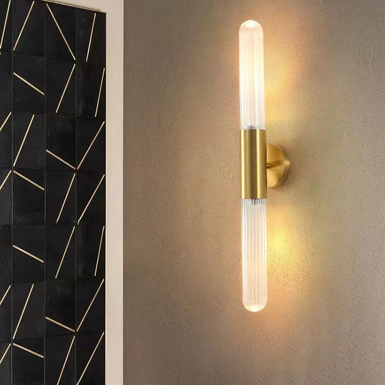 Zeitgenössische nordische Aluminium-Kupfer-Glasstreifen-2-Licht-Wandleuchterlampe für den Flur 