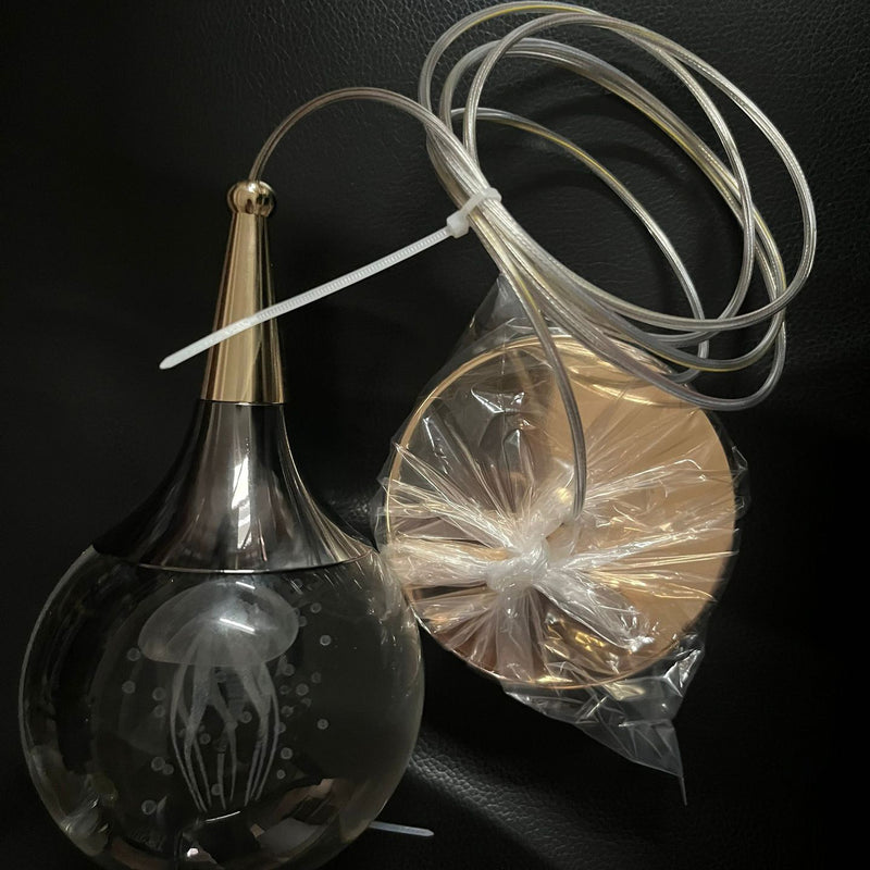 Suspension LED contemporaine en aluminium créatif avec boule de cristal, cerf, méduse et terre pour chevet 