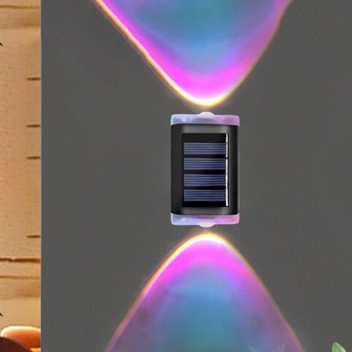 مصباح حائط LED مستطيل من ABS PVC مقاوم للماء بالطاقة الشمسية بتصميم بسيط حديث للفناء الخارجي 