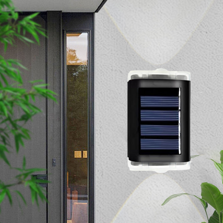 مصباح حائط LED مستطيل من ABS PVC مقاوم للماء بالطاقة الشمسية بتصميم بسيط حديث للفناء الخارجي 