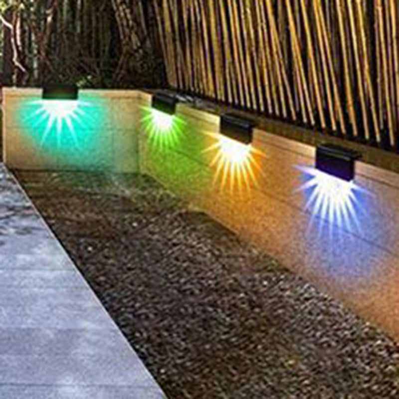 مصباح حائط LED على شكل نصف دائري مقاوم للماء يعمل بالطاقة الشمسية مصنوع من ABS وPS بتصميم بسيط حديث للفناء الخارجي 