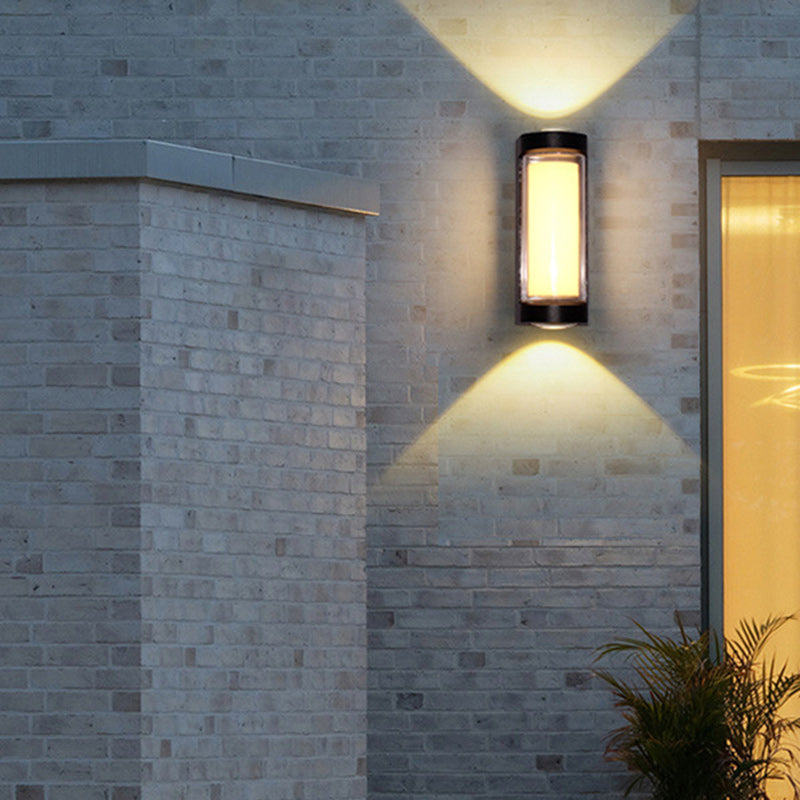 مصباح حائط LED مكعب أسطواني من الألومنيوم المقاوم للماء بتصميم بسيط وحديث للفناء الخارجي 