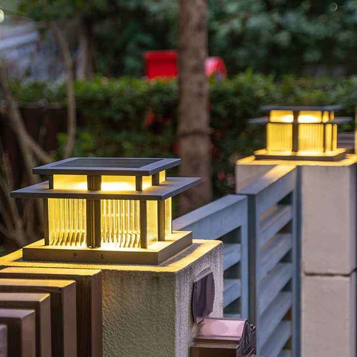Iluminación de paisaje LED de vidrio de aleación de aluminio cilíndrica cuadrada impermeable solar minimalista moderna para exteriores para patio exterior 