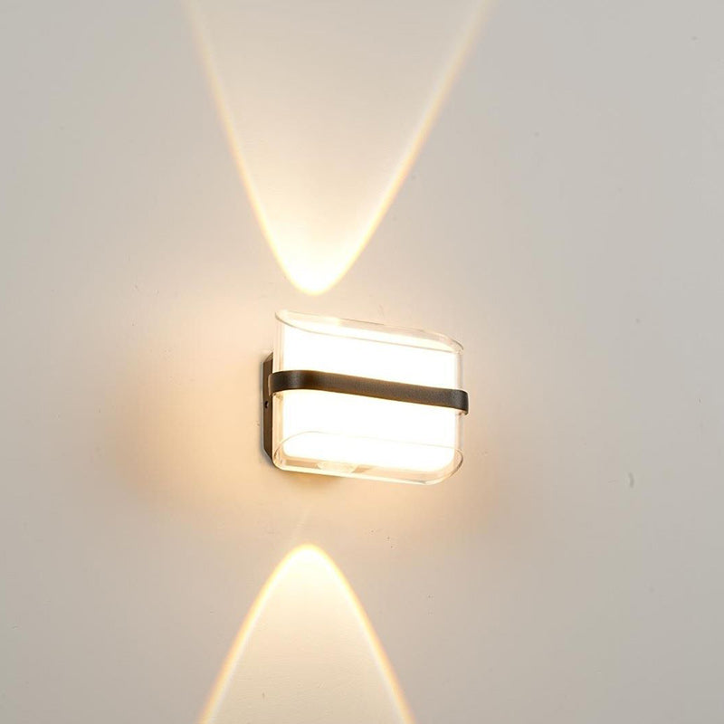 Lampe murale LED rectangulaire en aluminium acrylique étanche à la simplicité moderne pour patio extérieur 
