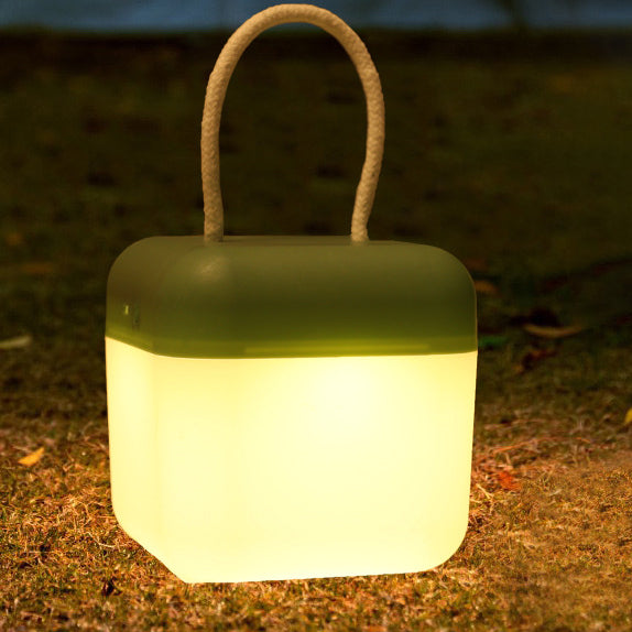 Éclairage paysager LED cylindrique portable rechargeable en ABS de simplicité moderne pour le jardin 