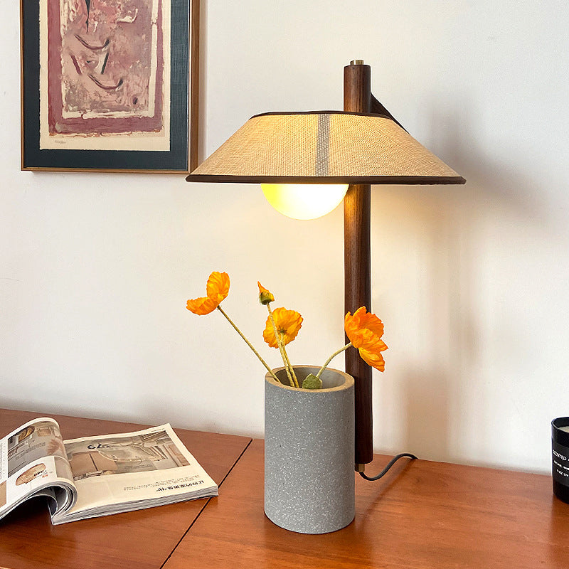 Lampe de table 1 lumière avec vase cylindrique conique en ciment, tissu en bois de frêne vintage traditionnel pour chambre à coucher 