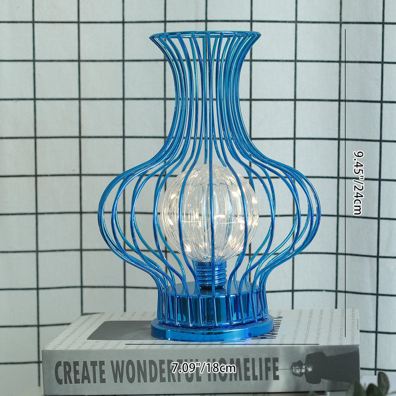 Lampe de table LED en forme de vase creux à batterie en fer nordique contemporain pour chambre à coucher 