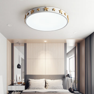 Zeitgenössische skandinavische Eisen-Holz-Acryl-runde Stern-LED-Unterputz-Deckenleuchte für Schlafzimmer 