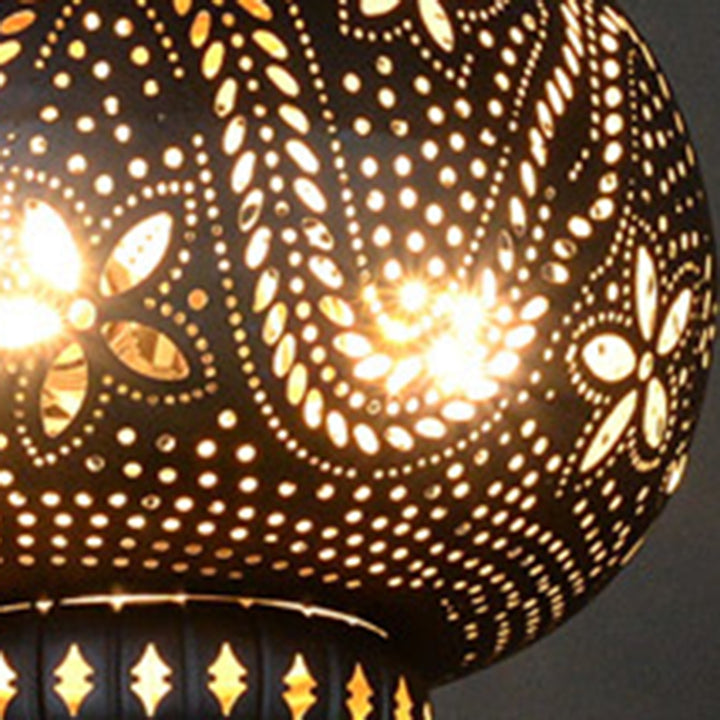 Suspension moderne bohème elliptique en fer ajouré à 1 lumière pour salle à manger 