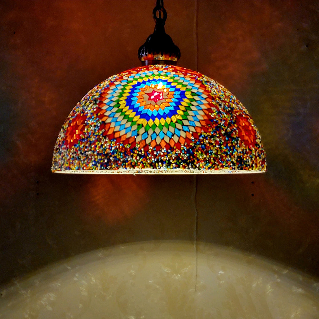 Zeitgenössische Boho Glas Eisen Kuppel Mosaik Perle 1-Licht Pendelleuchte für Esszimmer 