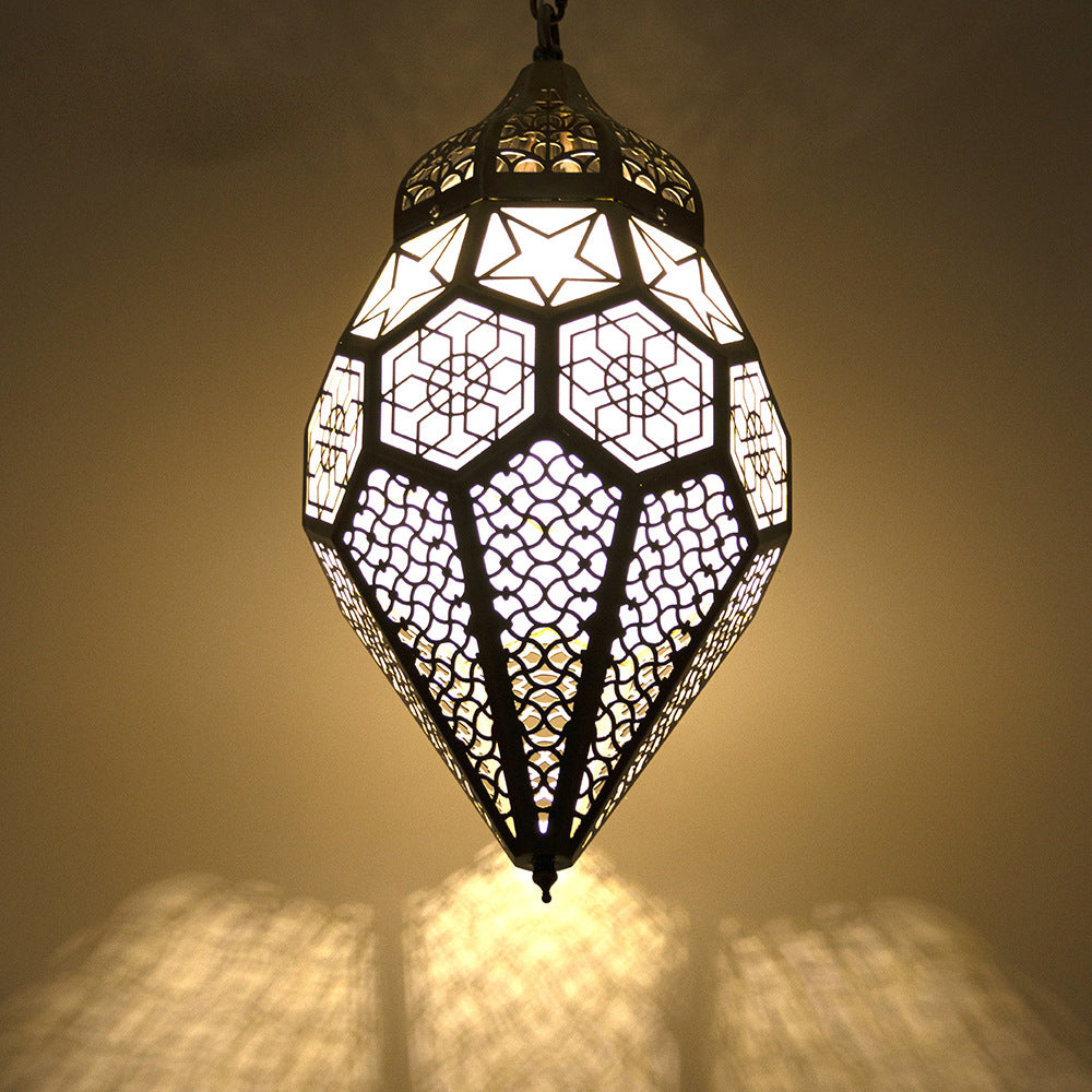 Lanterne contemporaine rétro en fer creusé rhombique sculpté 1 lumière pour salle à manger 