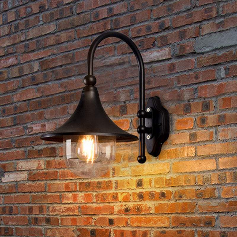 Zeitgenössische industrielle wasserdichte Aluminium-PVC-Kegel-Horn 1-Licht-Wandleuchte für Außenpatio 