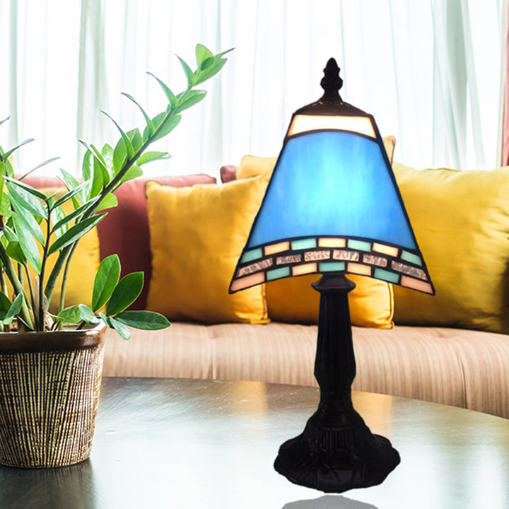 Lampe de table contemporaine en résine de verre côtière trapézoïdale à 1 lumière pour chevet 
