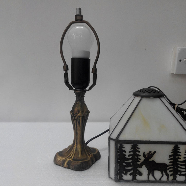 Lámpara de Mesa de Un Solo Luz con Forma de Cono Metálico de Vidrio Tiffany Tradicional con Ciervo para Mesita de Noche 