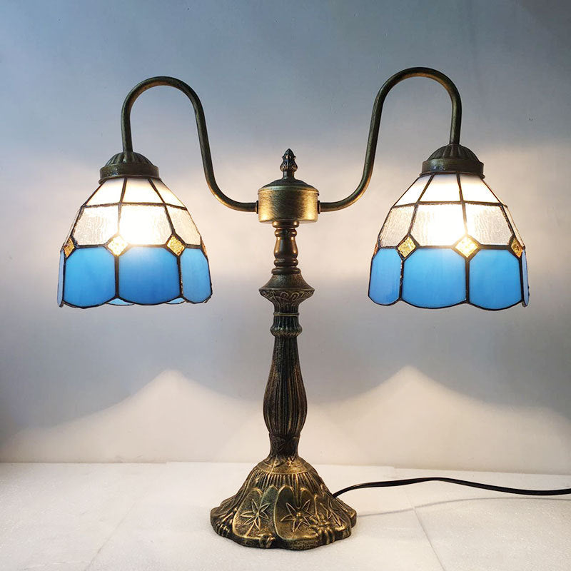 Lampe de table à 2 lumières en verre Tiffany traditionnel en résine de fer avec perles et col de cygne pour chevet 