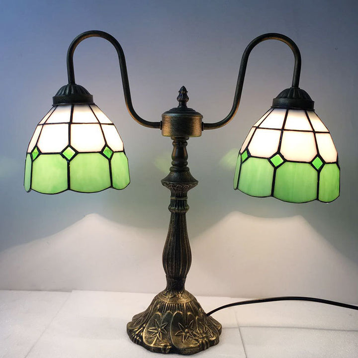 Lampe de table à 2 lumières en verre Tiffany traditionnel en résine de fer avec perles et col de cygne pour chevet 