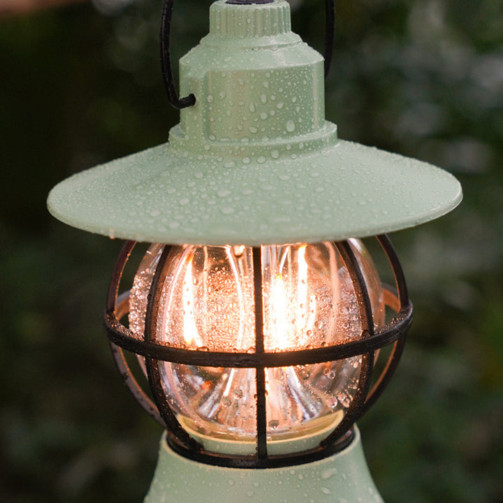 Zeitgenössische Retro wasserdichte wiederaufladbare/Batterie ABS PS PP Stahl Laterne hängen LED Tischlampe Außenleuchte für den Garten 