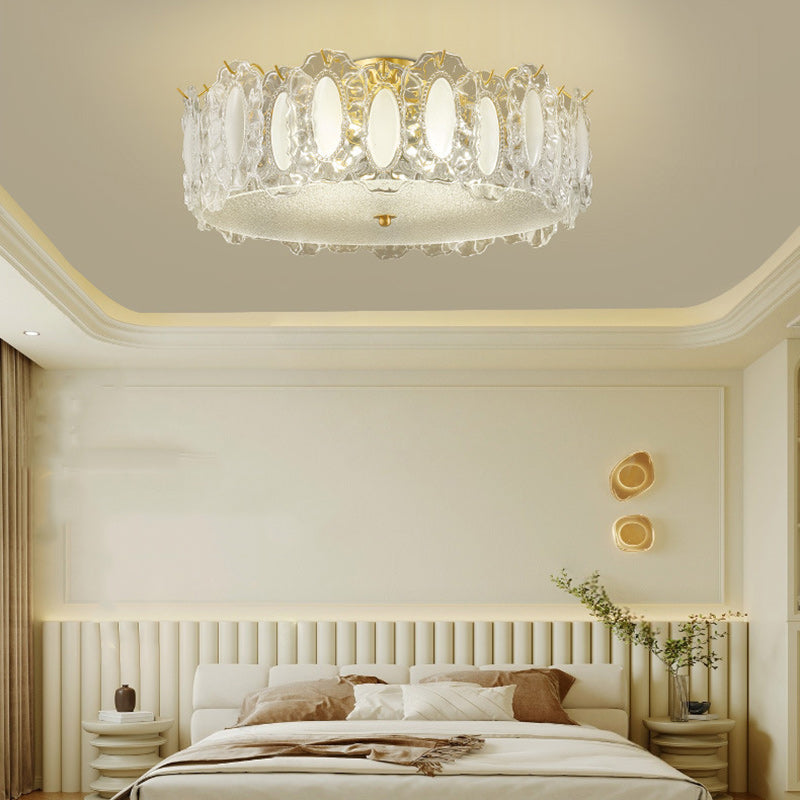 Traditionelle französische Deckenleuchte aus Messing und Glas, mattiert, rund, geriffelt, 4/5 Lichter, halbbündige Montage, für Schlafzimmer 