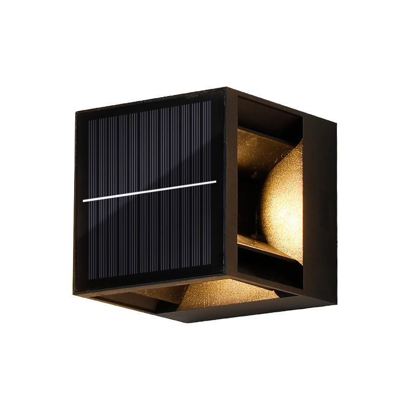 Applique Murale LED Cube en Aluminium ABS Étanche Solaire Minimaliste Moderne pour Patio Extérieur 