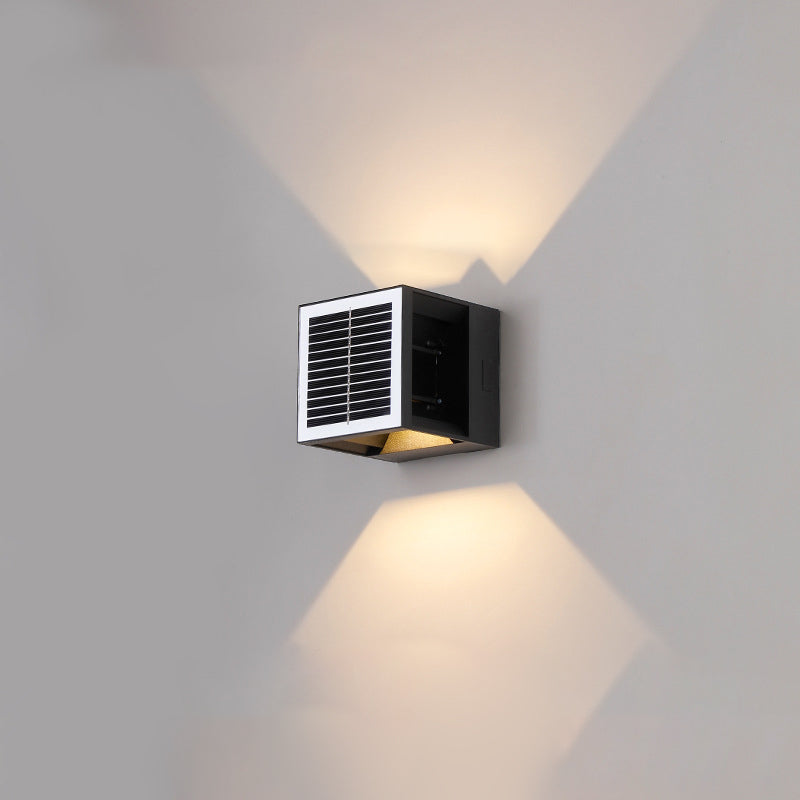 Applique Murale LED Cube en Aluminium ABS Étanche Solaire Minimaliste Moderne pour Patio Extérieur 