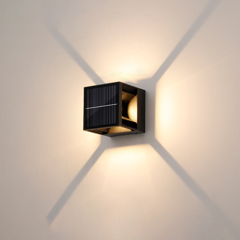 Applique Murale LED Cube en Aluminium ABS Étanche Solaire Minimaliste Moderne pour Patio Extérieur 