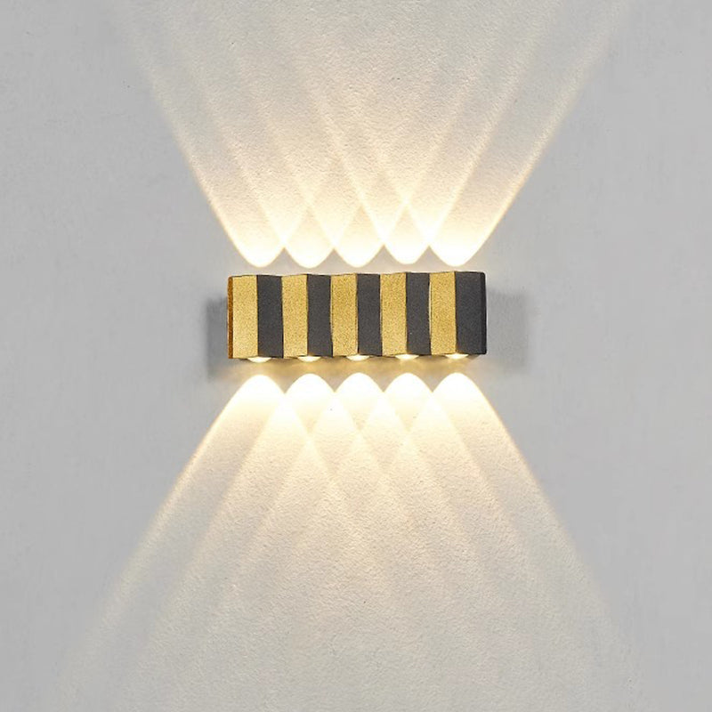 Lámpara de Aplique de Pared LED Impermeable de Aluminio Rectangular Doblada Hacia Arriba y Abajo de Simplicidad Moderna para Patio Exterior 