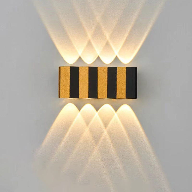 Lámpara de Aplique de Pared LED Impermeable de Aluminio Rectangular Doblada Hacia Arriba y Abajo de Simplicidad Moderna para Patio Exterior 