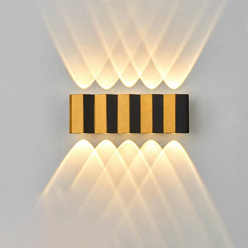 Lámpara de Aplique de Pared LED Impermeable de Aluminio Rectangular Doblada Hacia Arriba y Abajo de Simplicidad Moderna para Patio Exterior 