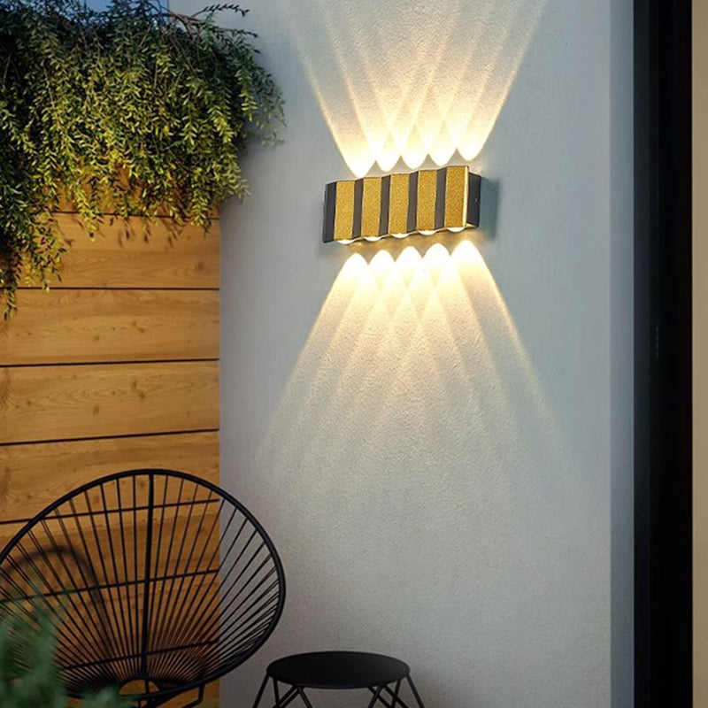 Lámpara de Aplique de Pared LED Impermeable de Aluminio Rectangular Doblada Hacia Arriba y Abajo de Simplicidad Moderna para Patio Exterior 
