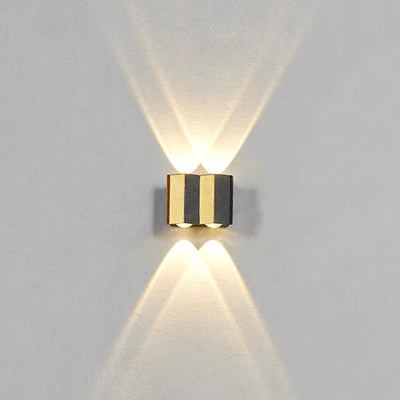 Lámpara de Aplique de Pared LED Impermeable de Aluminio Rectangular Doblada Hacia Arriba y Abajo de Simplicidad Moderna para Patio Exterior 