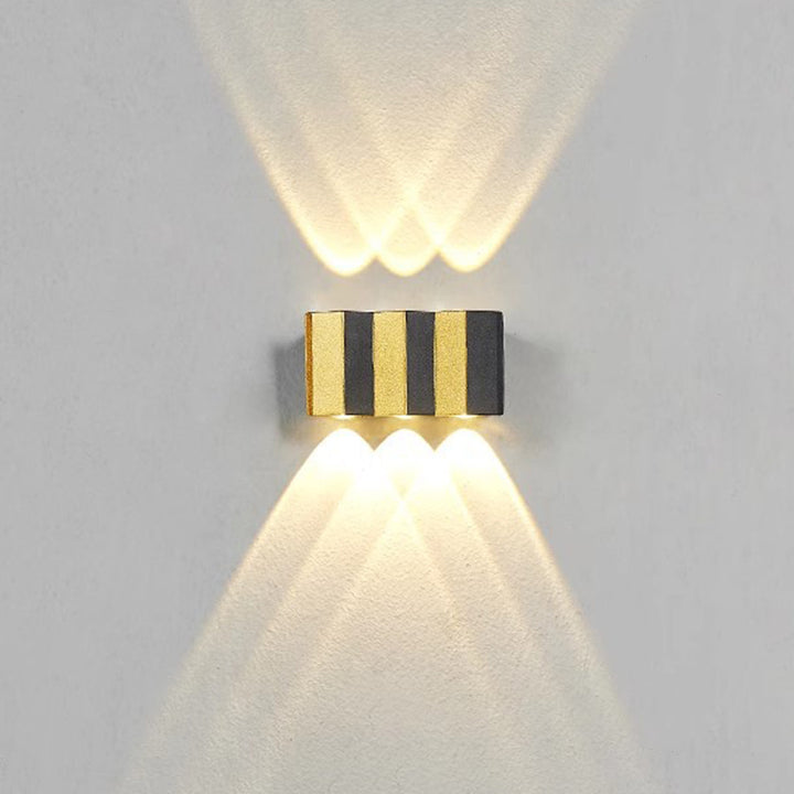 Modern Simplicity Waterproof Aluminum Rectangular Bent Up And Down LED Wall Sconce Lamp For Outdoor Patio