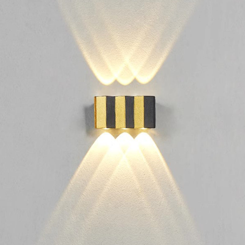 Lámpara de Aplique de Pared LED Impermeable de Aluminio Rectangular Doblada Hacia Arriba y Abajo de Simplicidad Moderna para Patio Exterior 