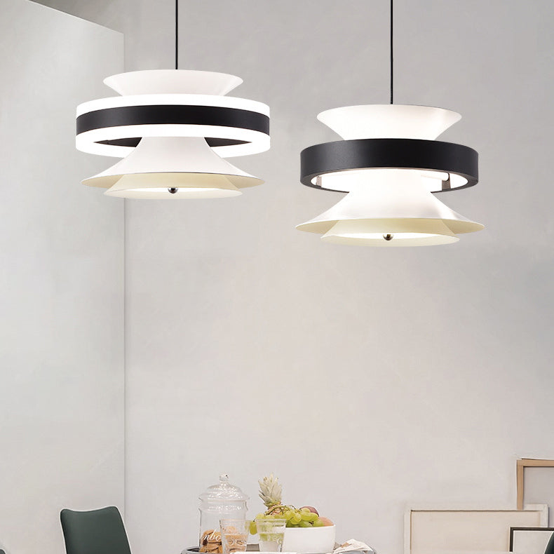 Lámpara colgante LED de giroscopio toroidal móvil de aluminio acrílico nórdico contemporáneo para comedor 