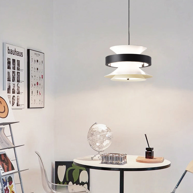 Lámpara colgante LED de giroscopio toroidal móvil de aluminio acrílico nórdico contemporáneo para comedor 